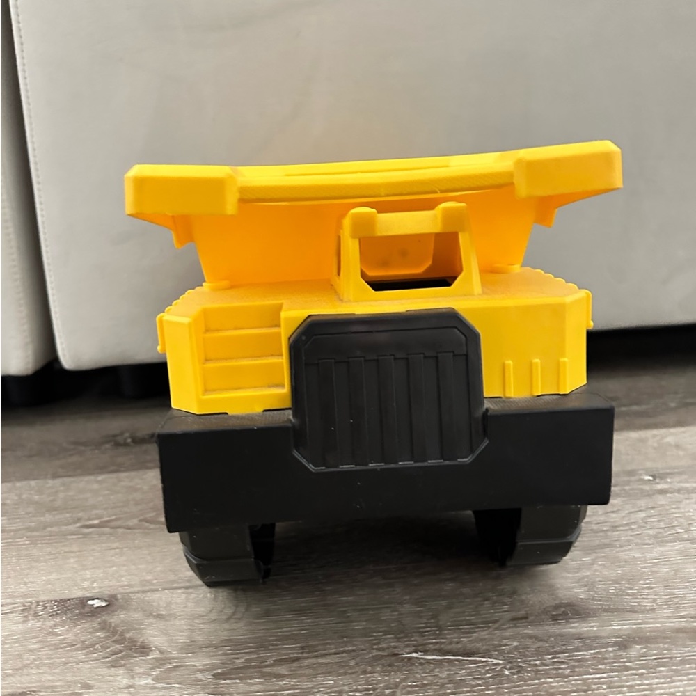 Toy truck